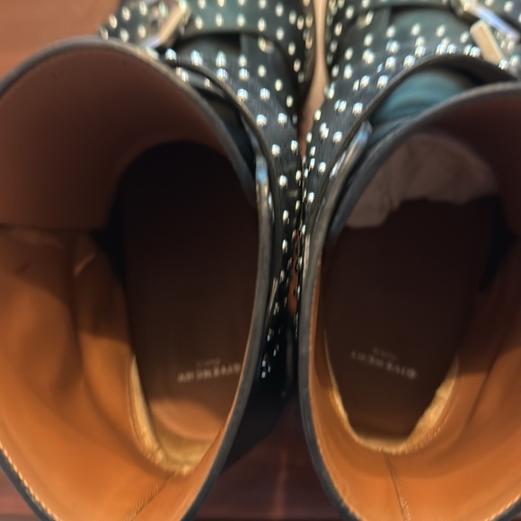 Gently worn Givenchy elegant flat ankle stud boots. Size 40B/10B - Picture 6 of 8